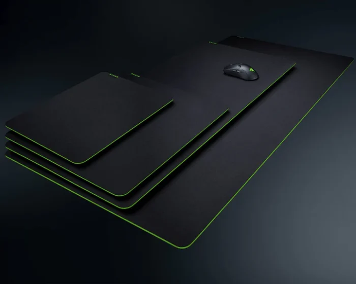 Razer Gigantus V2 Soft Gaming Mouse Mat for Speed and Control