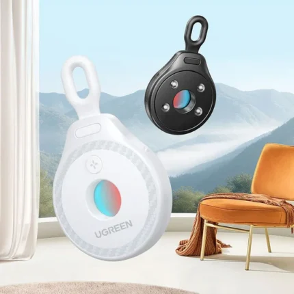 Camera lens detector